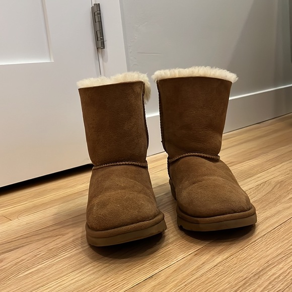 EUC Bailey Bow II Chestnut size 4 - Picture 4 of 4